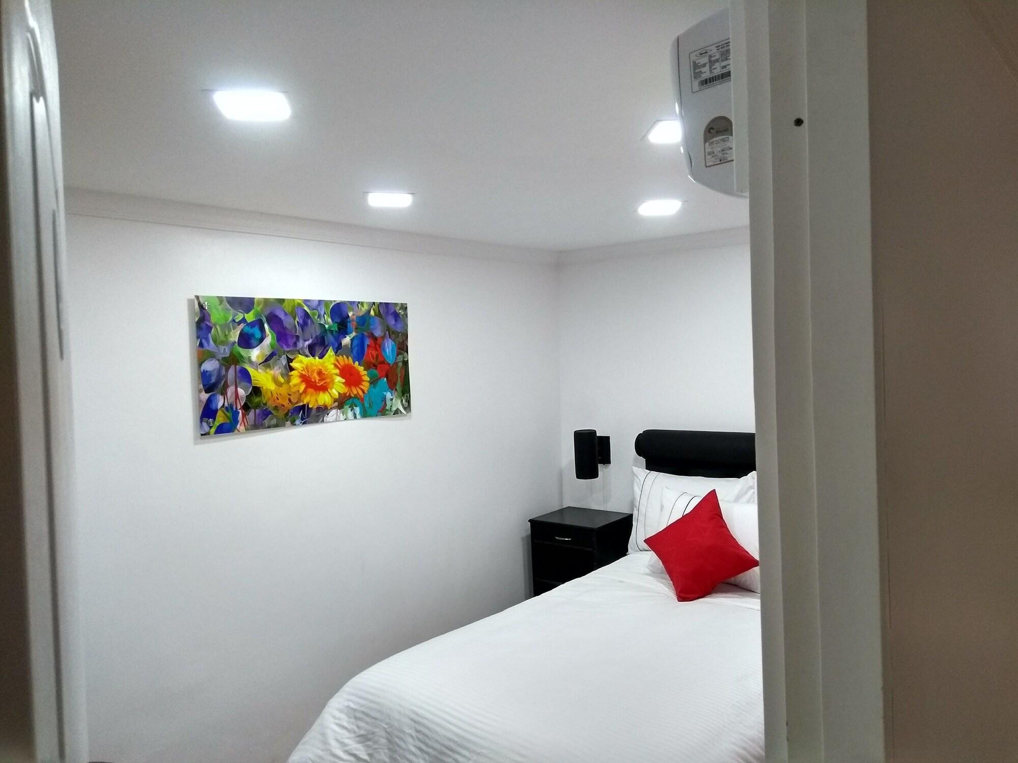 Hotel Veler Restaurante Medellin Ngoại thất bức ảnh